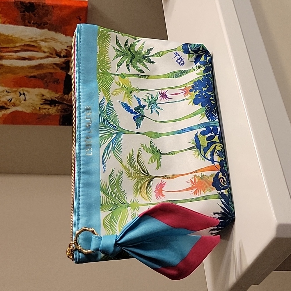 Estee Lauder Cosmetic pouch
